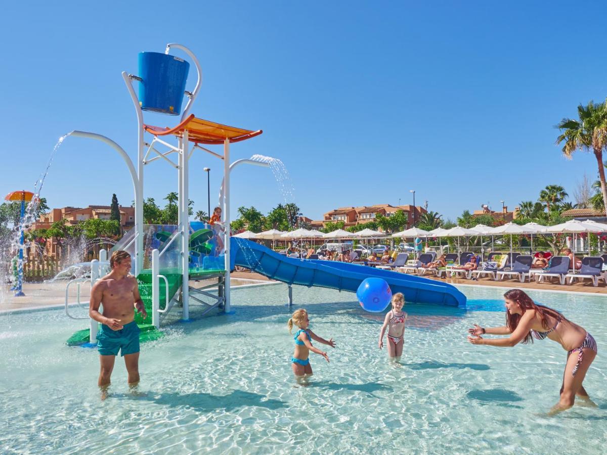 Aparthotel Ciudad Laurel Кала Милор Екстериор снимка